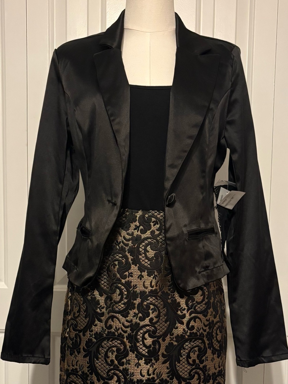 ASHLEY By 26 INTERNATIONAL Black Satin Finish Blazer